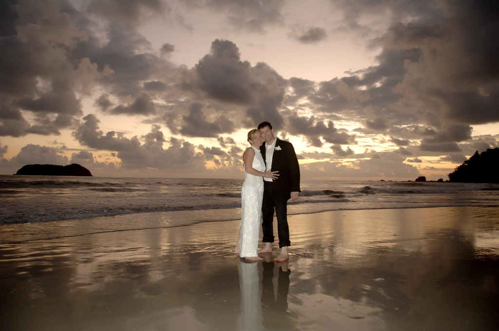 Sunset Wedding photo shoot on the beach of Manuel Antonio