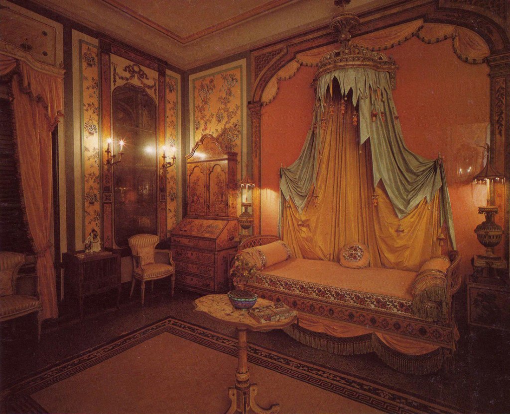 Bedroom in  Vizcaya Museum and Gardens, Miami 