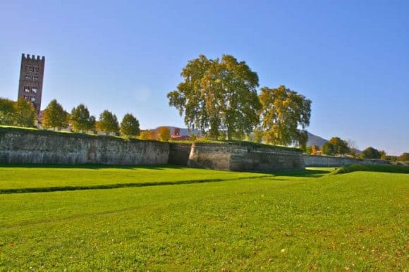 Lucca's city walls, Italy 