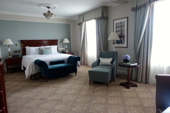 The Shelbourne Dublin - Heritage Park View Room with king size bed