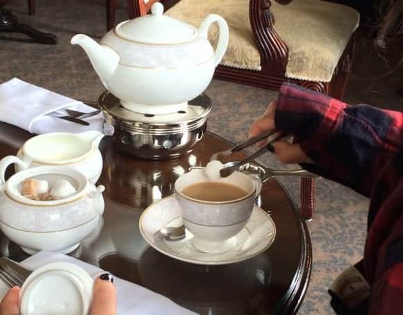 The Shelbourne Dublin, A Renaissance Hotel - Lord Mayor Lounge Tea Time