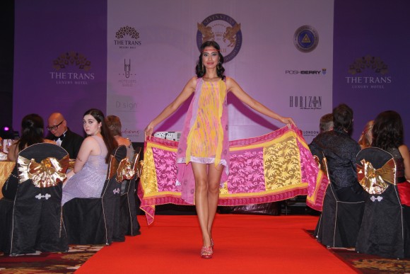  Paul Ropp Fashion Show (Image courtesy of Seven Stars Luxury Mrs Rajni Hasija-Maharaja's Express (Image courtesy of Seven Stars Luxury Hospitality and Lifestyle Awards) 