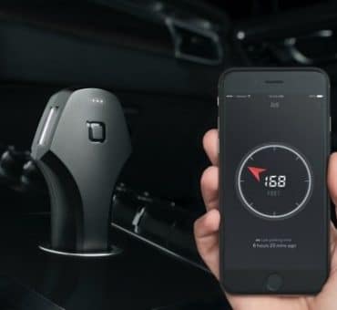 ZUS Smart USB Car Charger Review – A Handy Car Charger and Car Locator
