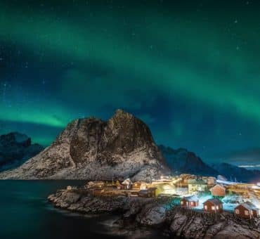 Explore Norway’s Northern Lights With Hurtigruten