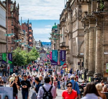 Glasgow Travel Guide: Where to Party, Places to Eat and Drink in Glasgow