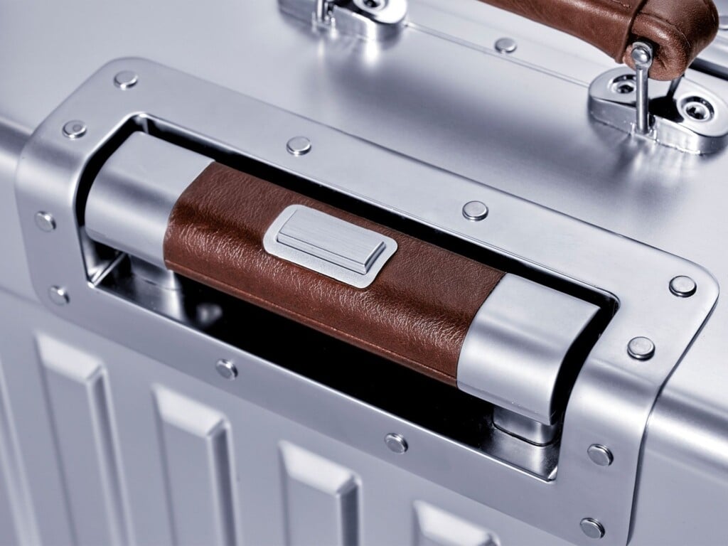 The Most Stylish & Durable Luxury Travel Luggage Sterling Pacific Review