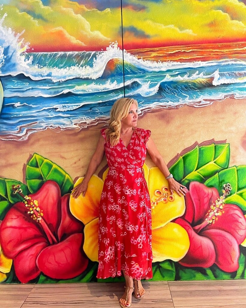 I love living in Fort Lauderdale and this beautiful mural @WFortLauderdale always puts a smile on my face 😍
🎨 by @AirBrushHero

But as much as I love Florida, I’m so excited to visit Europe next month! Can you guess where I’m going in the comments below? They have beautiful cities, lots of sunshine, great wine, and maybe a famous football (⚽️) player or two… 
.
.
.
.
.

#visitlauderdale #everyoneunderthesun #visitflorida #visitfortlauderdale #visitfl #hellosunny #floridalife #luxurytravel #luxurytraveler #paradisefound #beautifuldestinations #beautifulplaces #postcardplaces #visualcrush #oceanview #wonderful_places #flashesofdelight #pursuepretty #happycolors #prettycity #muralart #muralsofinstagram #muralartist #muralpainting #streetartworldwide #luxuryhotel #travelblogger #shetravels #passportready #traveltuesday