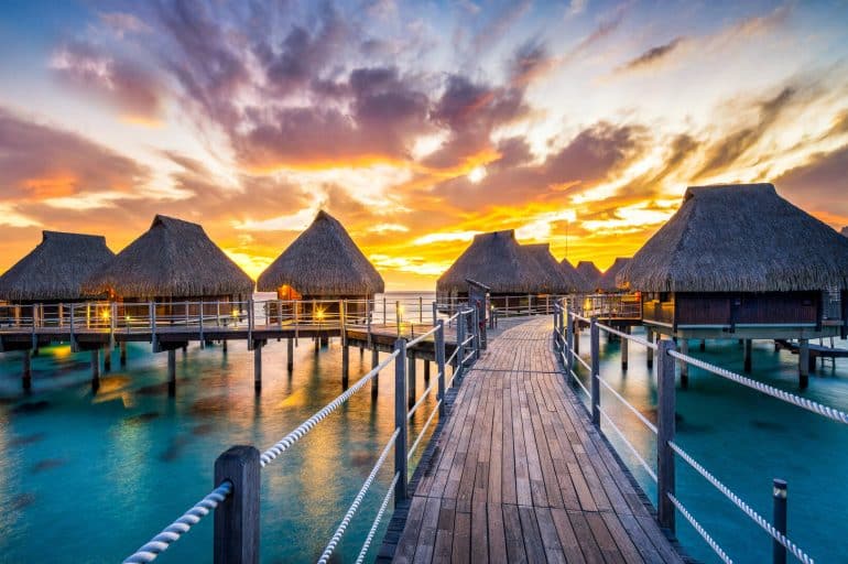 4 Reasons To Stay In Luxury Caribbean Overwater Bungalows