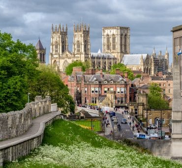 Top 8 Beautiful & Historic Sights to Visit in York, England