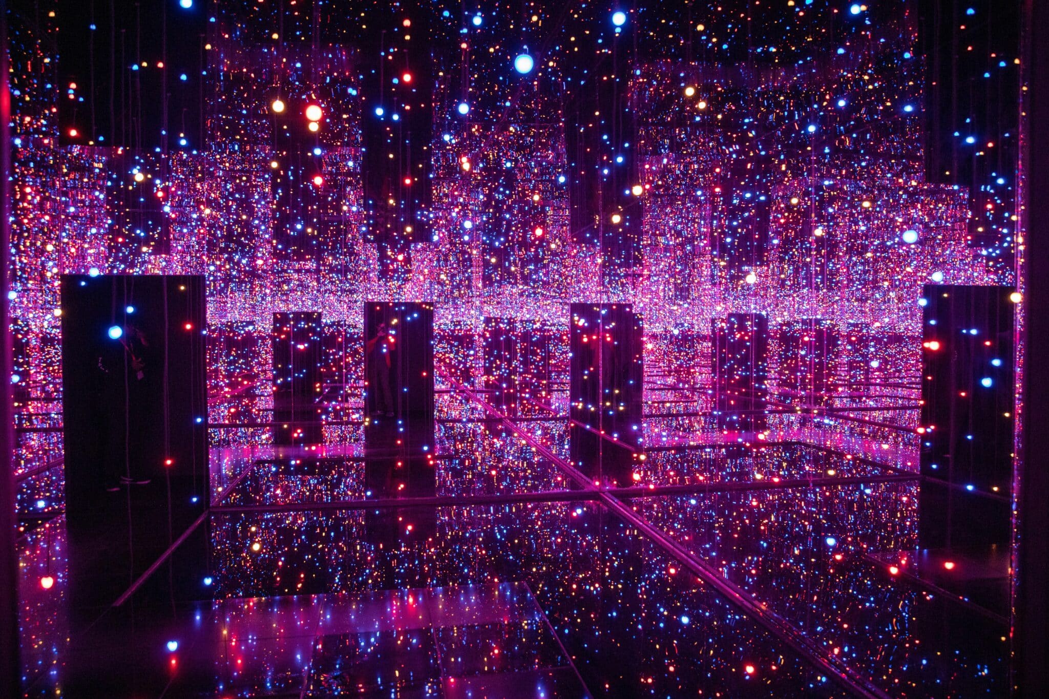 Yayoi Kusama’s infinity mirror rooms at the Tate gallery Luxury