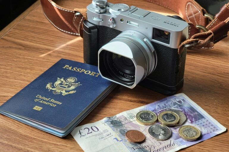 Travel Tips: How to Make Money Passively While Exploring the World
