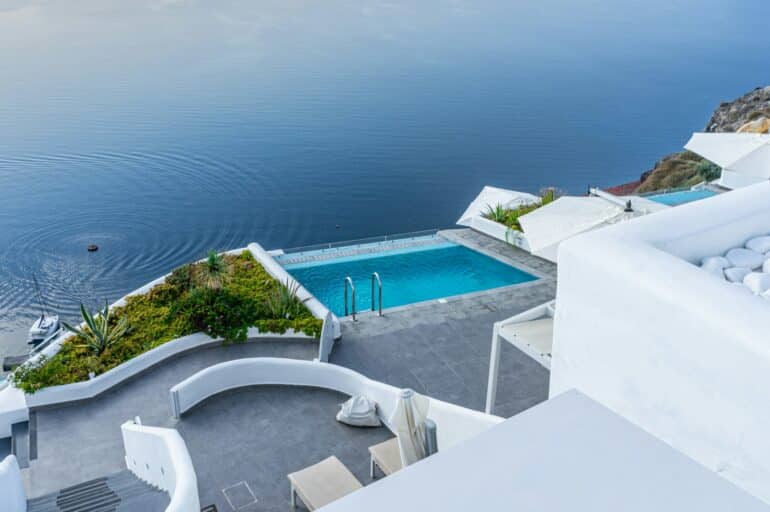 From Dreaming to Jet-Setting: Practical Tips for Saving Up for Your Luxury Holiday