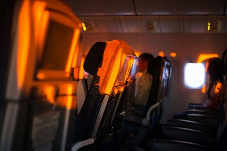 How To Stay Entertained During Long Flights