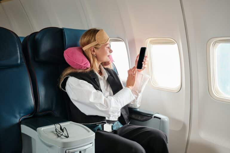 How To Look And Feel Your Best After A Long-Haul Flight