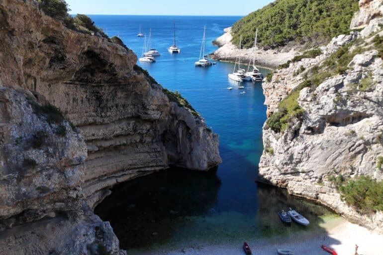 A Couple’s Luxury Travel Guide to Romantic Catamaran Sailing in Croatia
