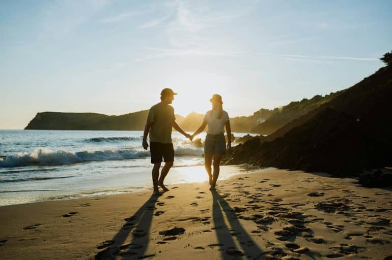 6 Must-Packs For Your Next Romantic Getaway