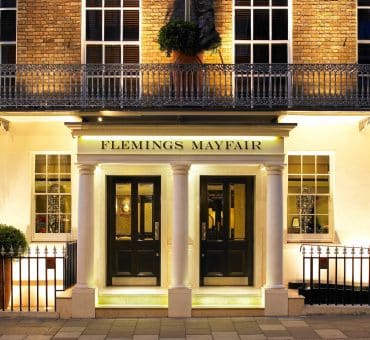 Luxury Stay in London: Inside the One Bedroom Suite at Flemings Mayfair