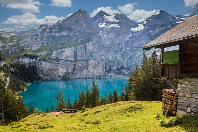 Rustic Elegance Reimagined: How Private Retreats Are Creating a New Standard of Luxury Outdoor Escapes