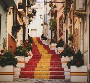 Top 5 Must-See Luxury Places in Spain