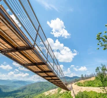 How to Plan a Stress-Free Family Trip To The Smoky Mountains Everyone Will Enjoy