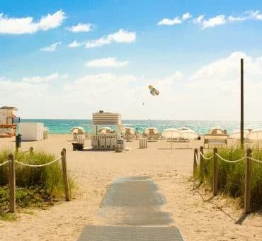 The Best Beaches in Miami and Where to Eat Nearby